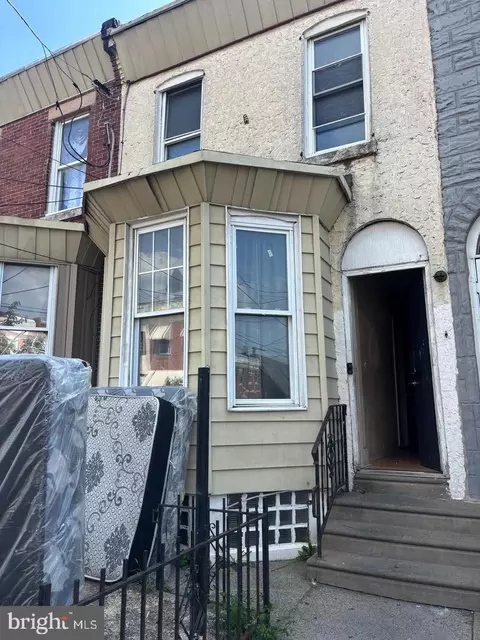 2016 Elkhart St, Philadelphia, PA 19134