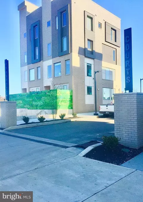 2134 00 Kensington Ct #71, Philadelphia, PA 19125