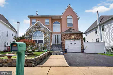 1251 Serota Pl, Philadelphia, PA 19115