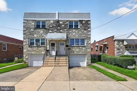 9226 Cottage St, Philadelphia, PA 19114