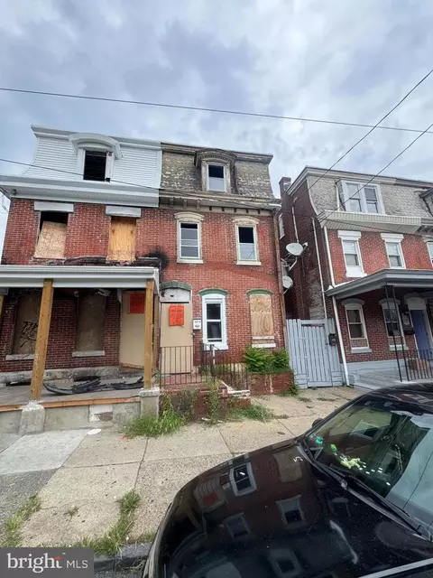 1513 Arrott St, Philadelphia, PA 19124