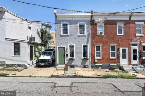 4531 Smick St, Philadelphia, PA 19127