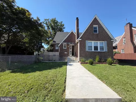 1320 Brighton St, Philadelphia, PA 19111