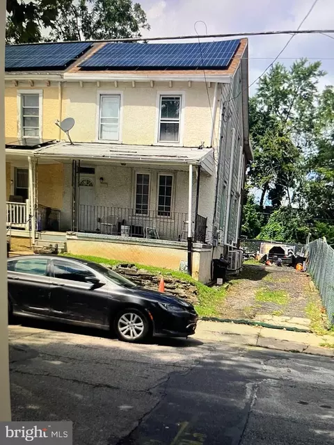 2023 Eastburn Ave, Philadelphia, PA 19138