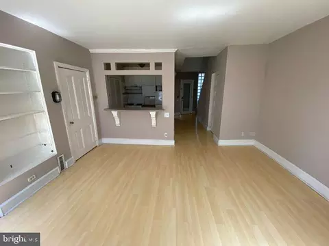 559 N 5th St, Philadelphia, PA 19123