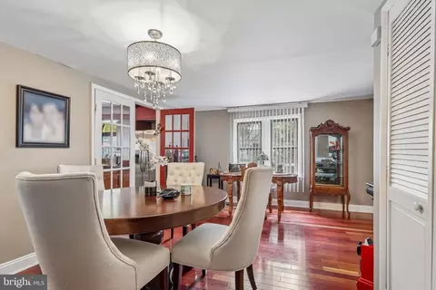 701 Johnston St, Philadelphia, PA 19148