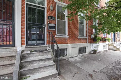 1933 Parrish St, Philadelphia, PA 19130