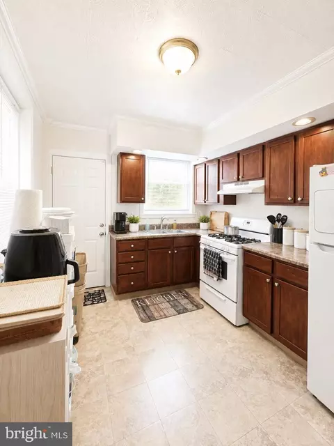 2116 Granite St, Philadelphia, PA 19124