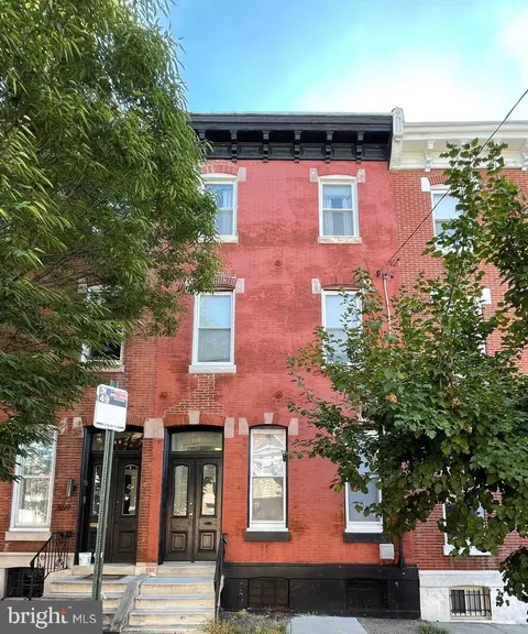 867 N 29th St, Philadelphia, PA 19130