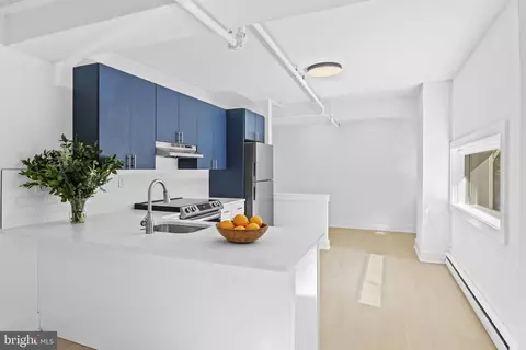 1500 02 Pine St, Philadelphia, PA 19102