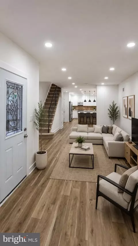 7083 Forrest Ave, Philadelphia, PA 19138