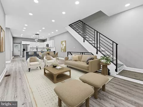 4727 Oakland St, Philadelphia, PA 19124