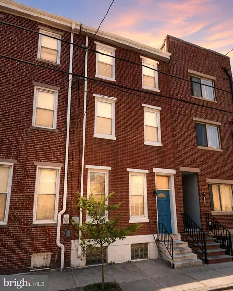 1132 Mount Vernon St, Philadelphia, PA 19123