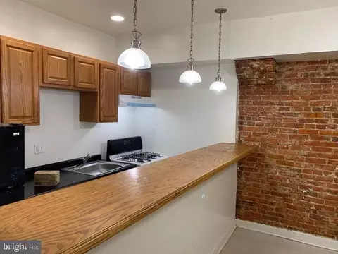 5331 Market St, Philadelphia, PA 19139