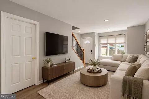 2310 E Cabot St, Philadelphia, PA 19125