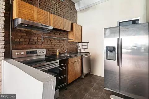 1127 S 7th St, Philadelphia, PA 19147