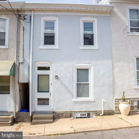 404 Delmar St, Philadelphia, PA 19128