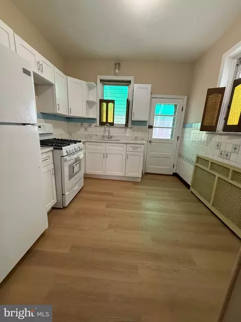 2108 S Woodstock St, Philadelphia, PA 19145