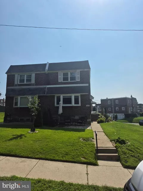 3810 Aubrey Ave, Philadelphia, PA 19114