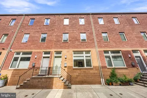 519 Montrose St, Philadelphia, PA 19147