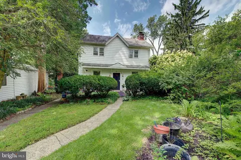 37 E Mermaid Ln, Philadelphia, PA 19118