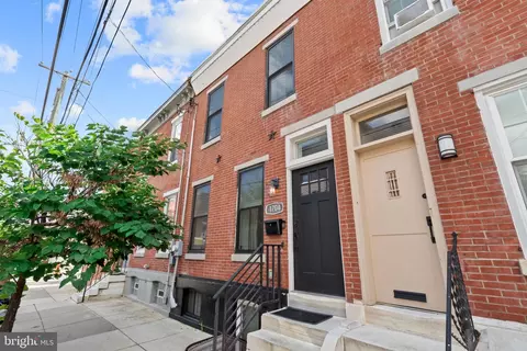1704 Reed St, Philadelphia, PA 19146