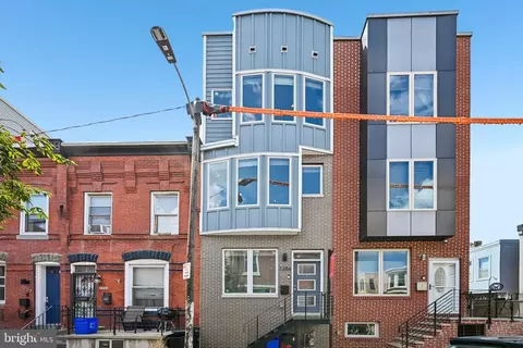 1256 N Hollywood St, Philadelphia, PA 19121