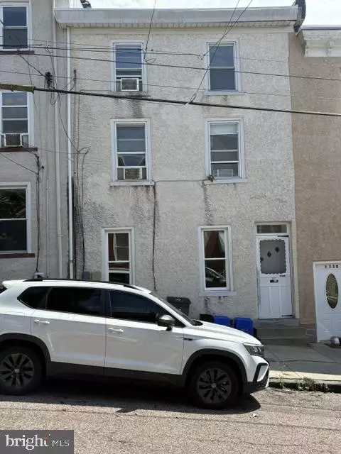 133 Jamestown St, Philadelphia, PA 19127