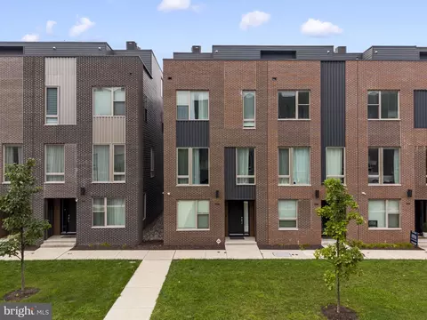 3108 Pierview Ln, Philadelphia, PA 19125