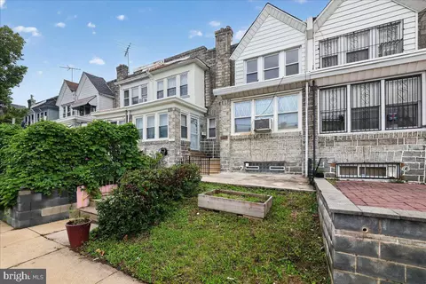 6432 Dicks Ave, Philadelphia, PA 19142