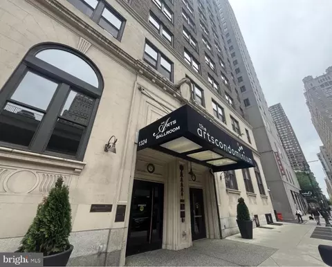 1324 Locust St #314, Philadelphia, PA 19107