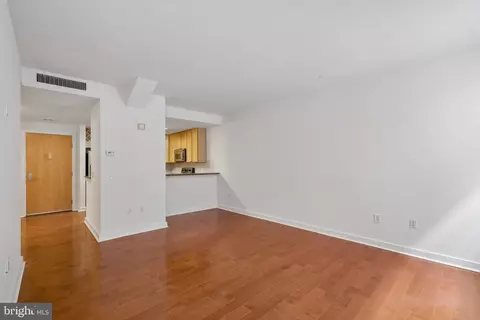 111 S 15th St #1512, Philadelphia, PA 19102