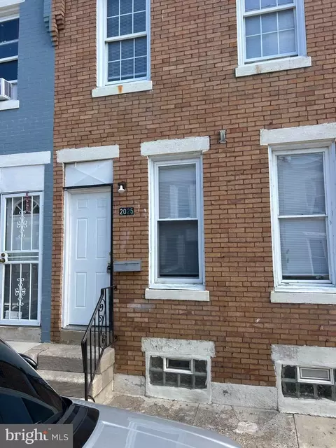 2025 Granite St, Philadelphia, PA 19124