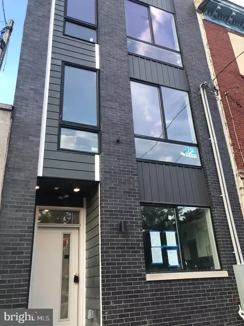 Undisclosed, Philadelphia, PA 19121