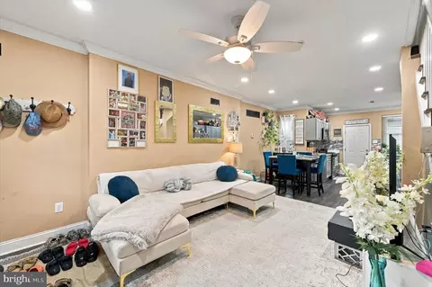 1525 S Patton St, Philadelphia, PA 19146