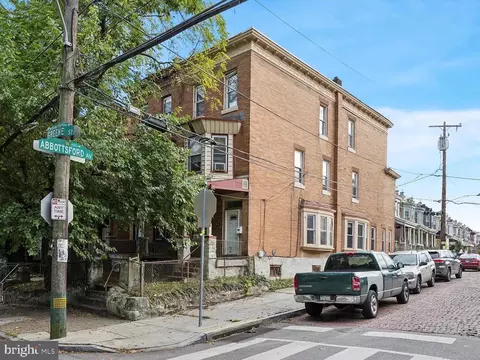 4642 Greene St, Philadelphia, PA 19144