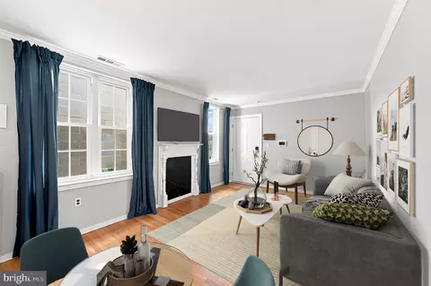 326 Queen St #3, Philadelphia, PA 19147