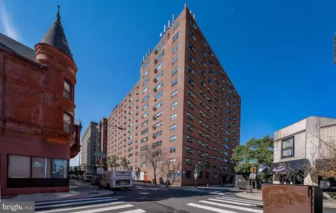 118 S 21st St #1002, Philadelphia, PA 19103