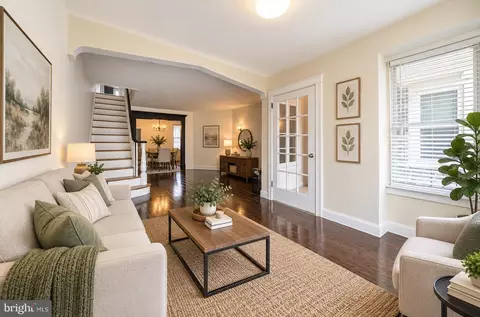 7136 Cottage St, Philadelphia, PA 19135
