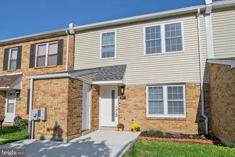 8211 Buist Ave, Philadelphia, PA 19153