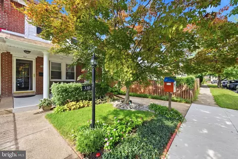 310 Stanwood St, Philadelphia, PA 19111