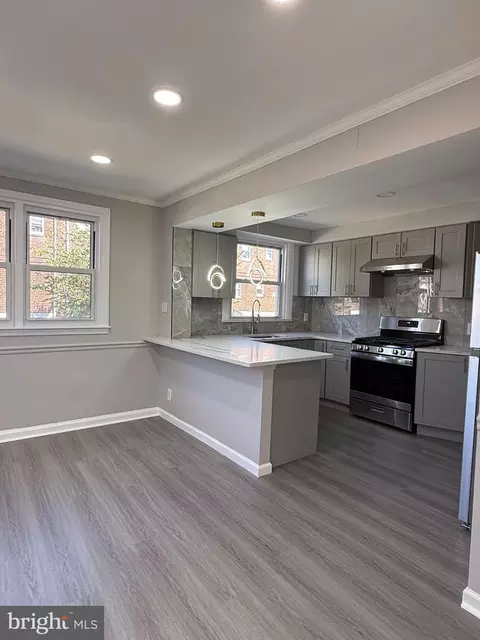 8100 Terry St, Philadelphia, PA 19136