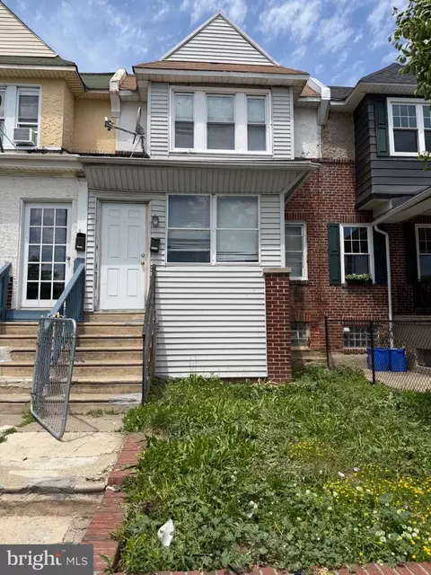 6550 Hegerman St, Philadelphia, PA 19135