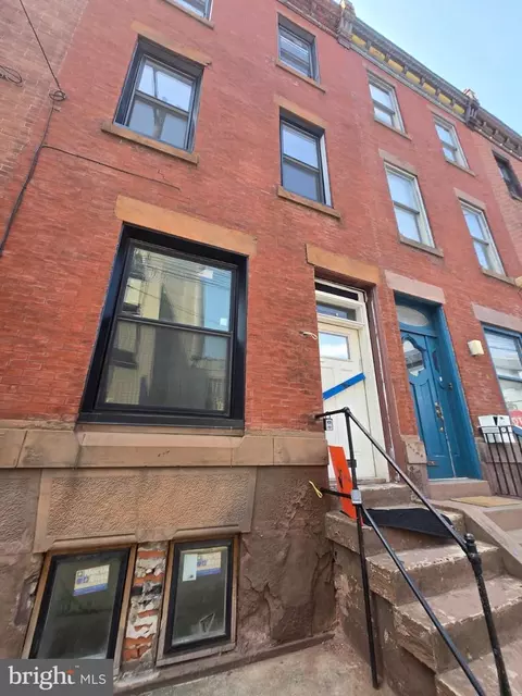 Undisclosed, Philadelphia, PA 19145