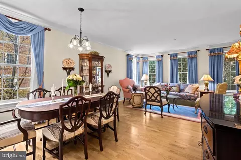 200 Admirals Way, Philadelphia, PA 19146