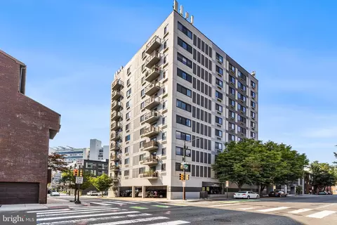 2201 Cherry St #902 AND P6, Philadelphia, PA 19103