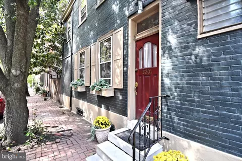 242 S 22nd St, Philadelphia, PA 19103
