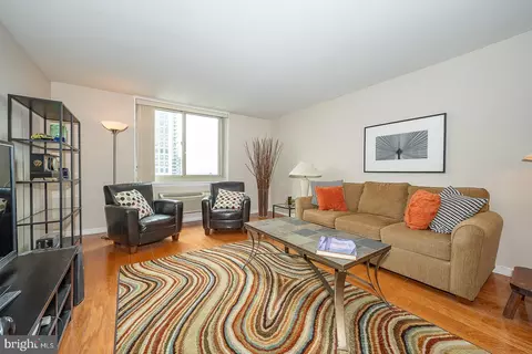 1919 Chestnut St #2209, Philadelphia, PA 19103