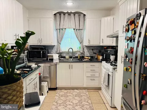7734 Bradford St, Philadelphia, PA 19152