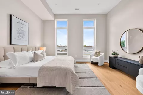 905 Emily, Philadelphia, PA 19148